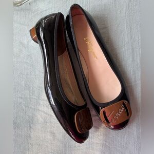 Salvatore Ferragamo Black size 9 Patent Leather Slip-on Ballet Flats Kitten Heel